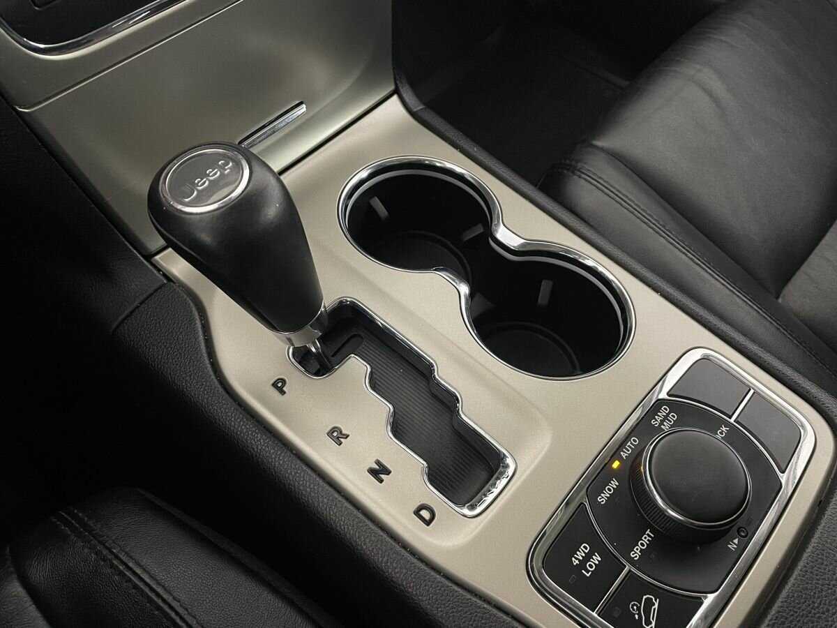 Jeep Grand Cherokee 2012 года с пробегом. Фото: #12