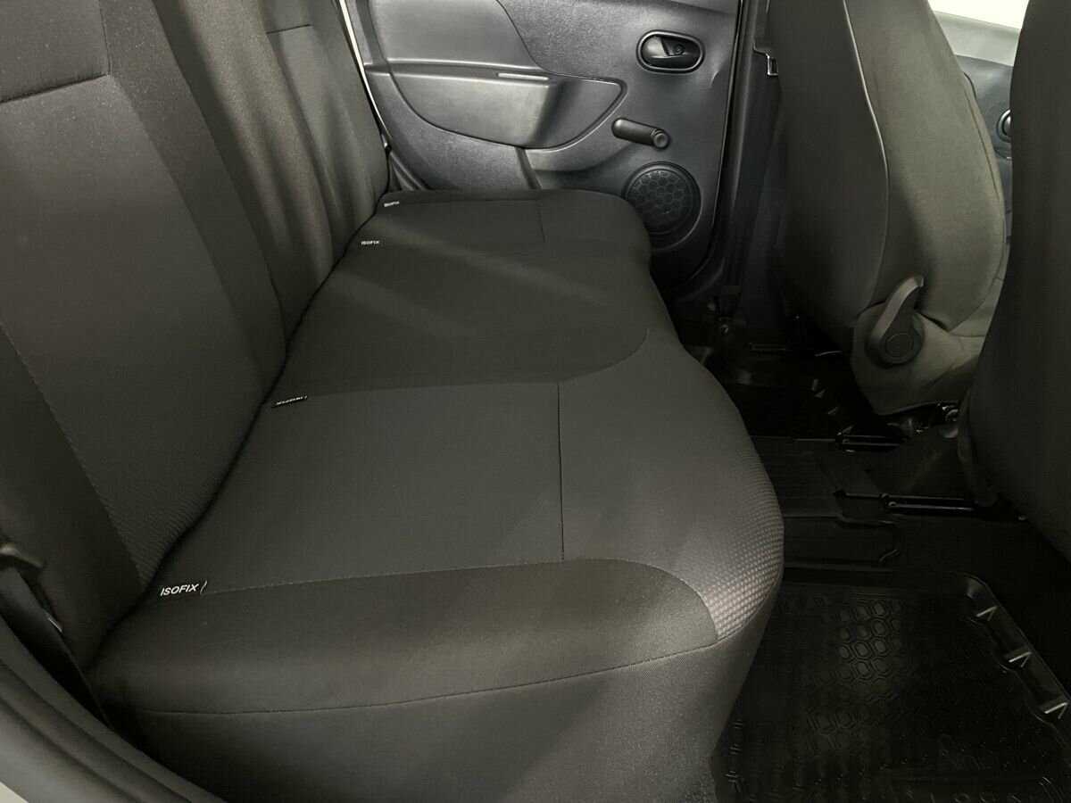 Б/У Рено Логан 2018 года. Фото: #15