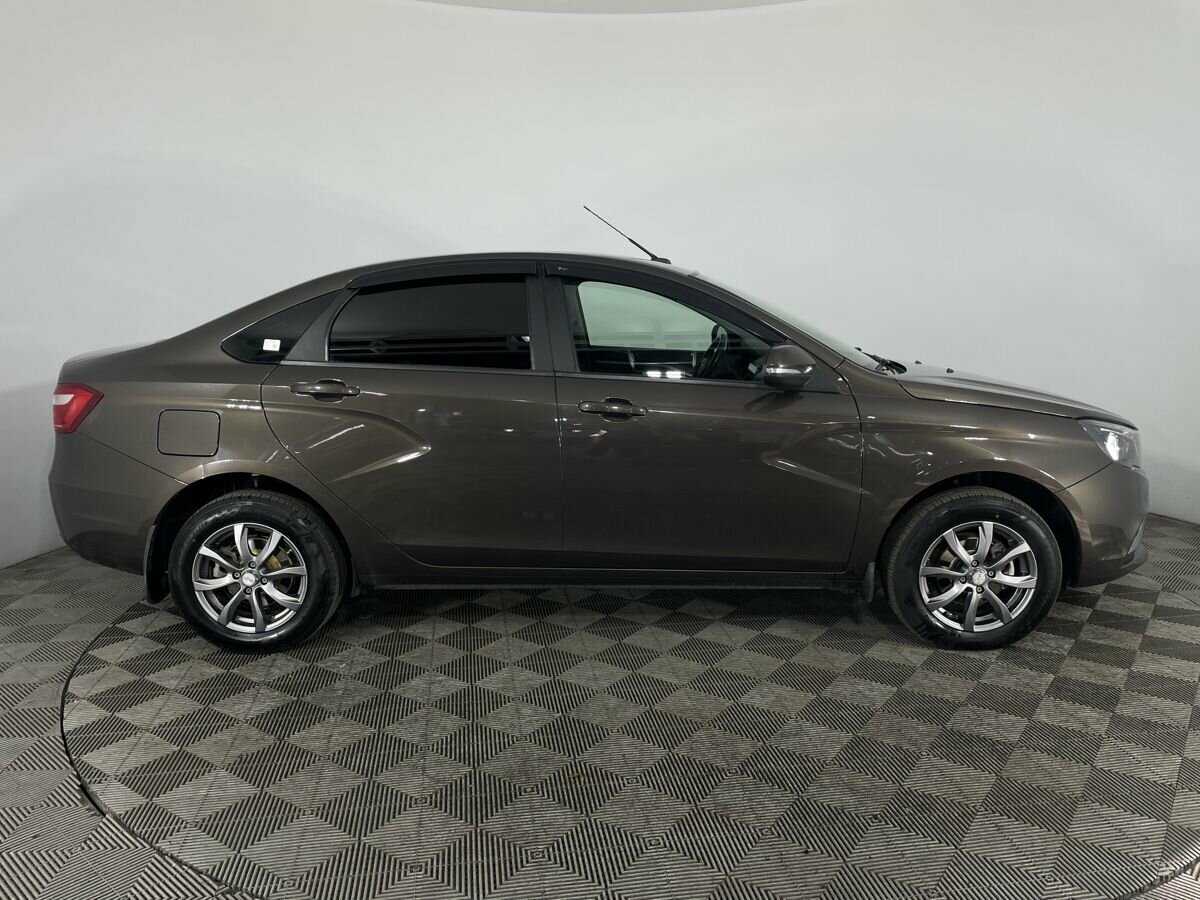 Б/У Лада (ВАЗ) Веста 2021 года. Фото: #3