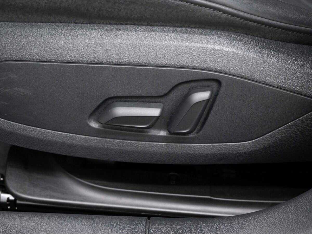 Audi A4 2020 года с пробегом. Фото: #20