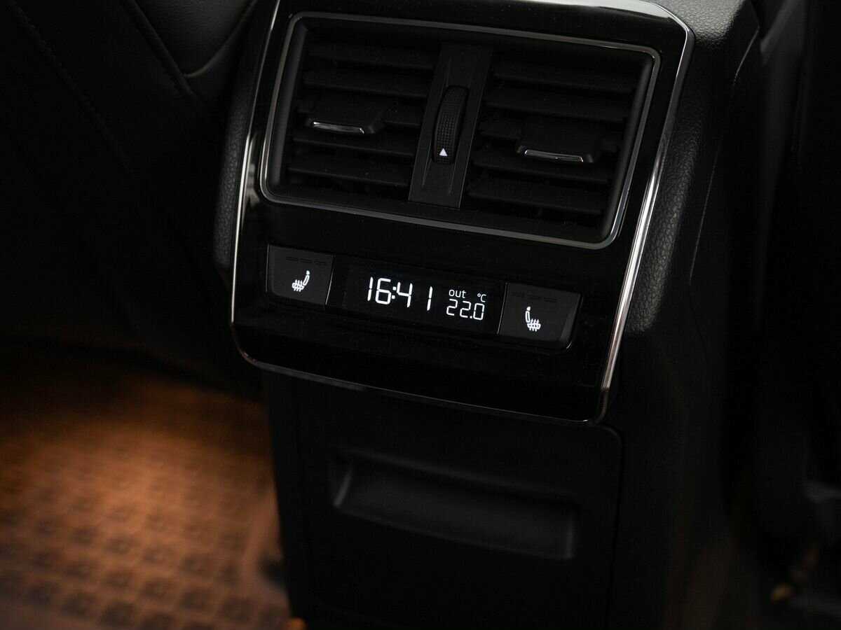 Skoda Superb 2018 года с пробегом. Фото: #9