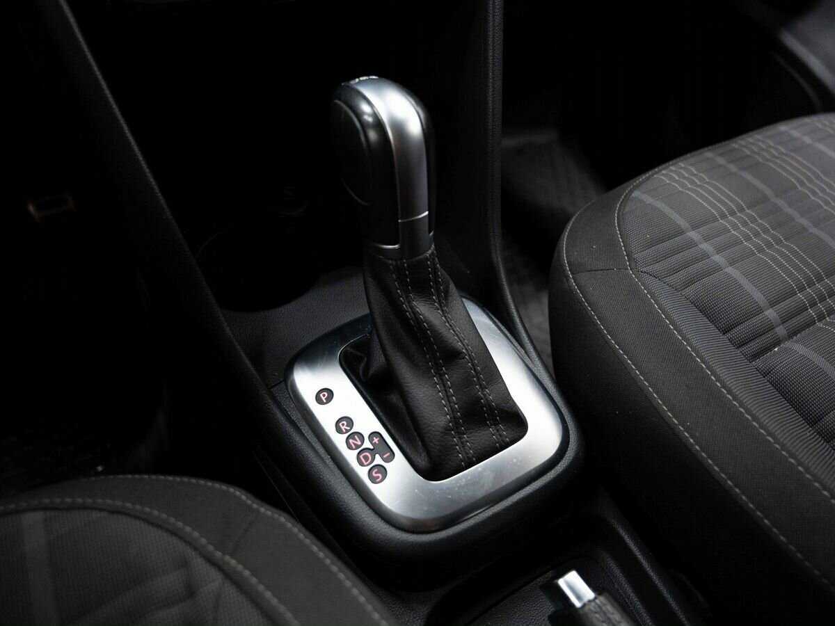 Б/У Фольксваген Поло 2016 года. Фото: #18