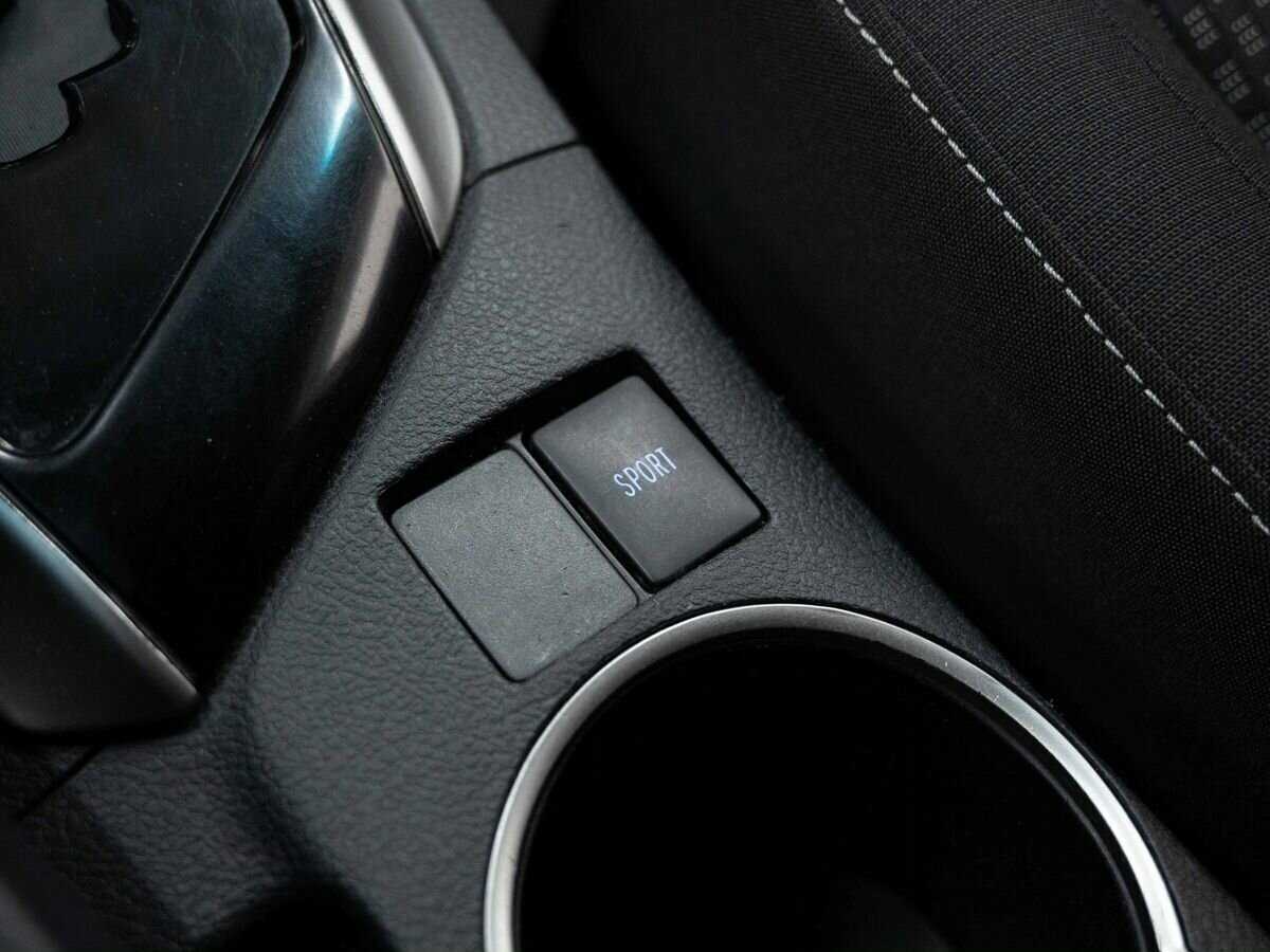 Б/У Тойота Королла 2013 года. Фото: #23