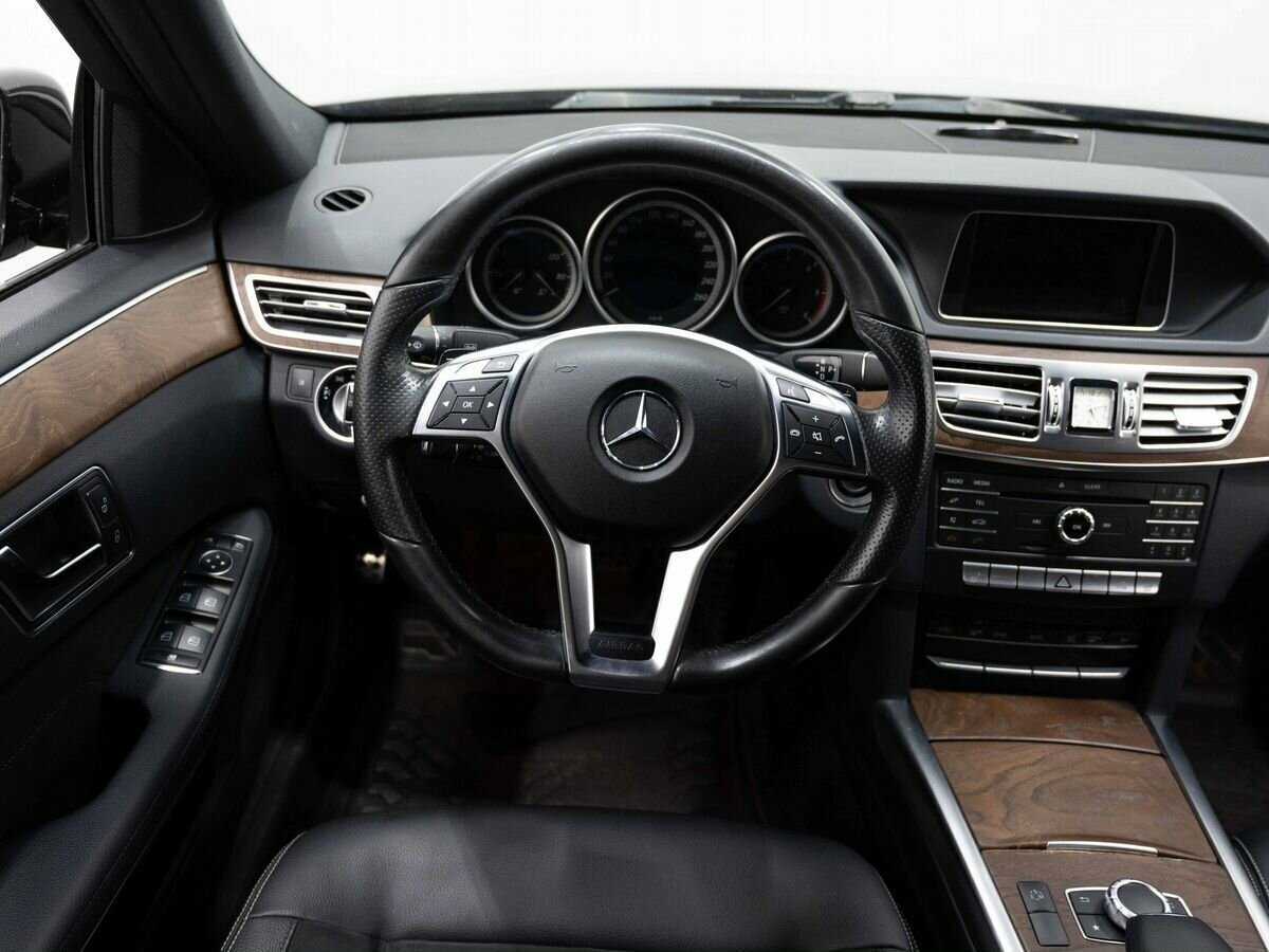 Mercedes-Benz E-Класс 2015 года с пробегом. Фото: #14