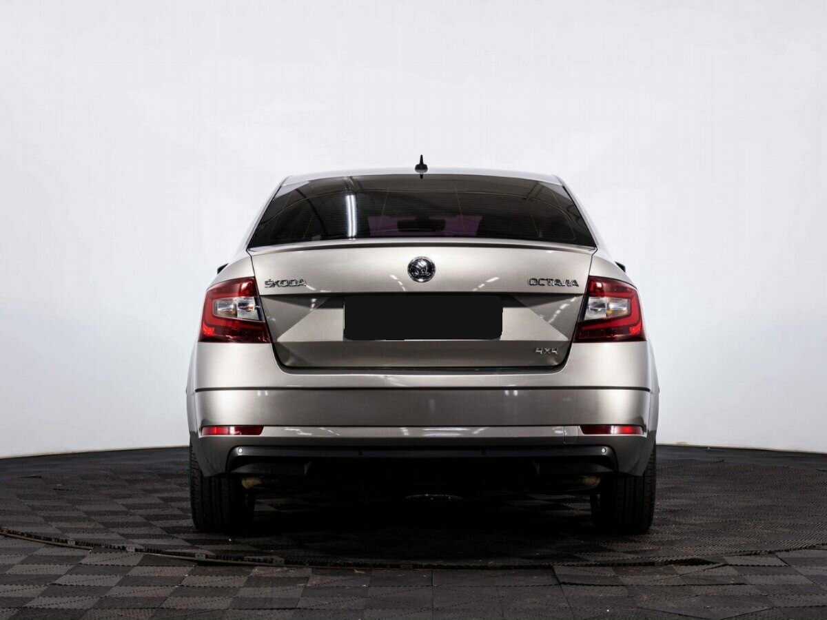 Б/У Шкода Октавия 2017 года. Фото: #4