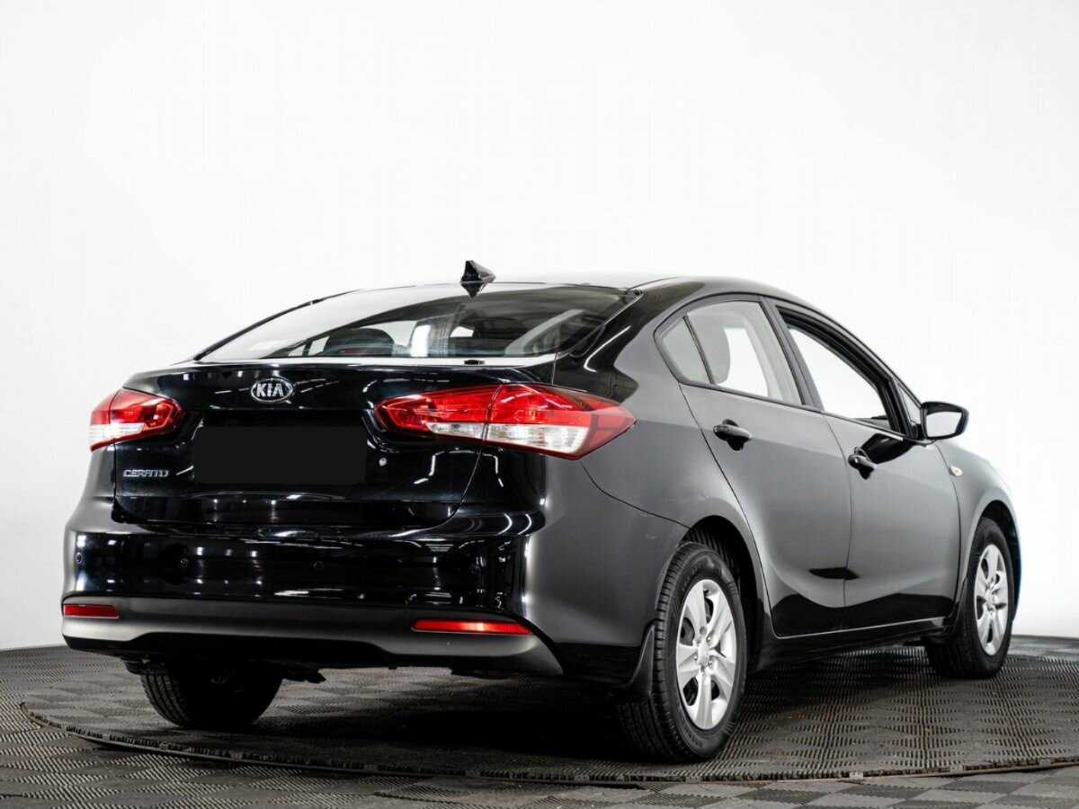 Б/У Киа Церато 2018 года. Фото: #3