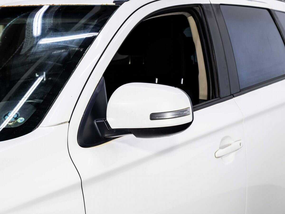 Б/У Митсубиши Оутлэндер 2012 года. Фото: #7