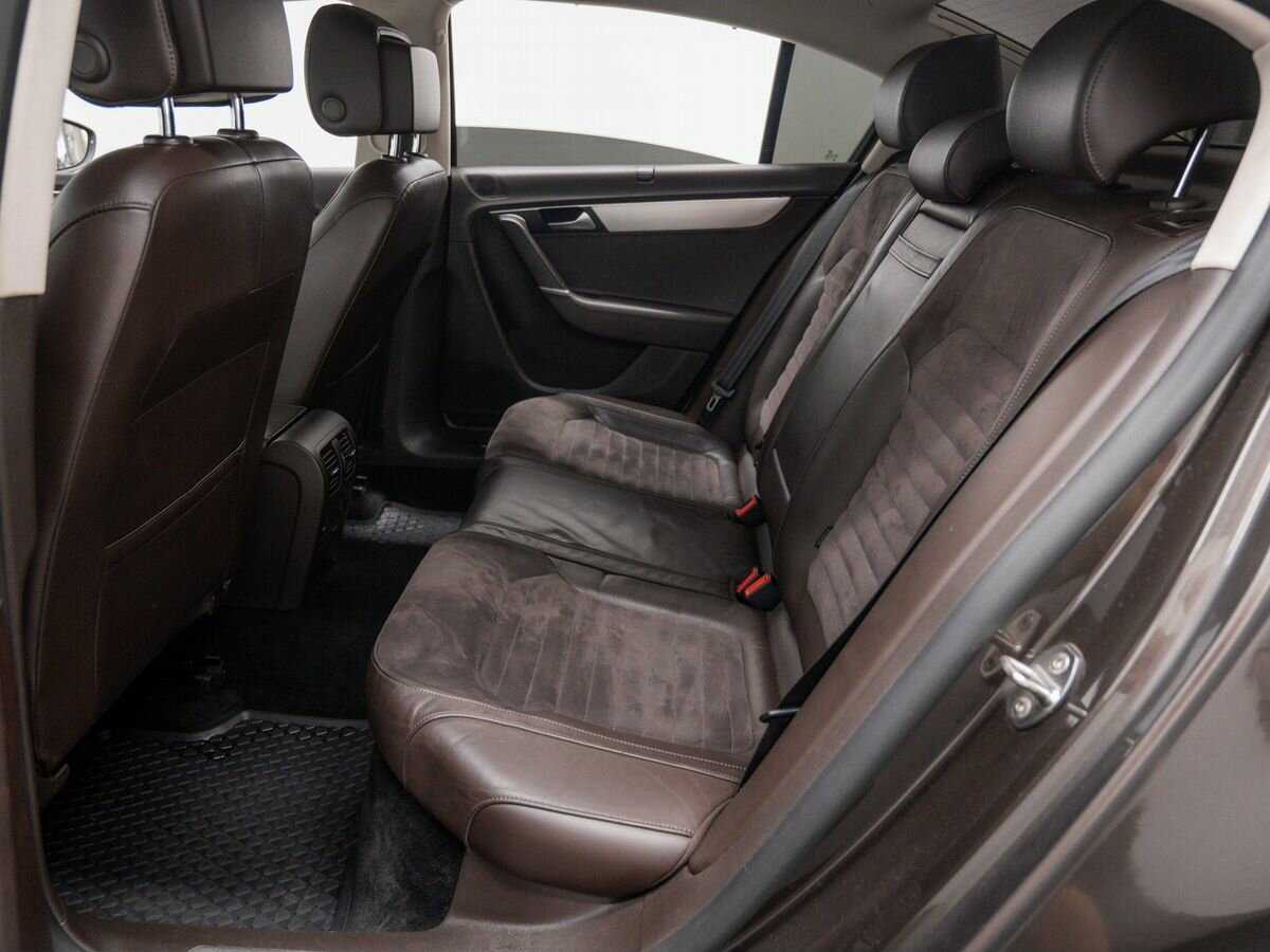 Б/У Фольксваген Пассат 2012 года. Фото: #12