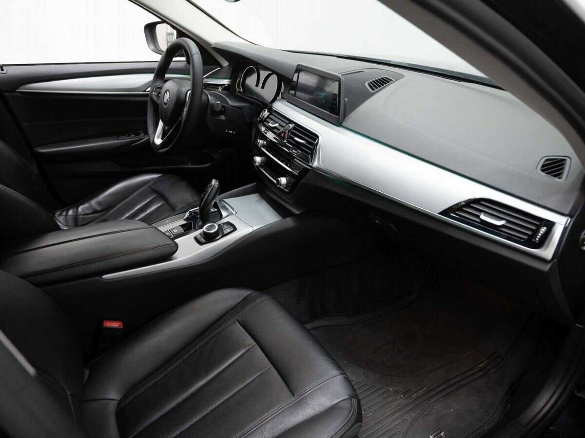 BMW 5 серии 2018 года с пробегом. Фото: #10