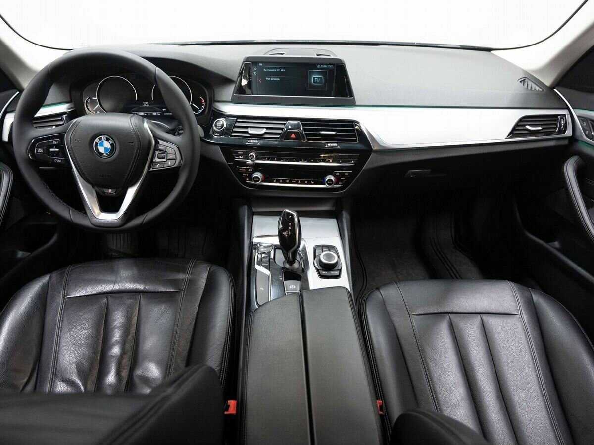 BMW 5 серии 2018 года с пробегом. Фото: #13