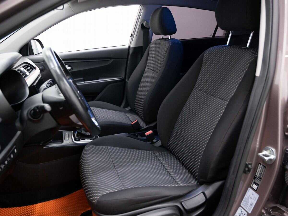 Б/У Киа Рио 2019 года. Фото: #7