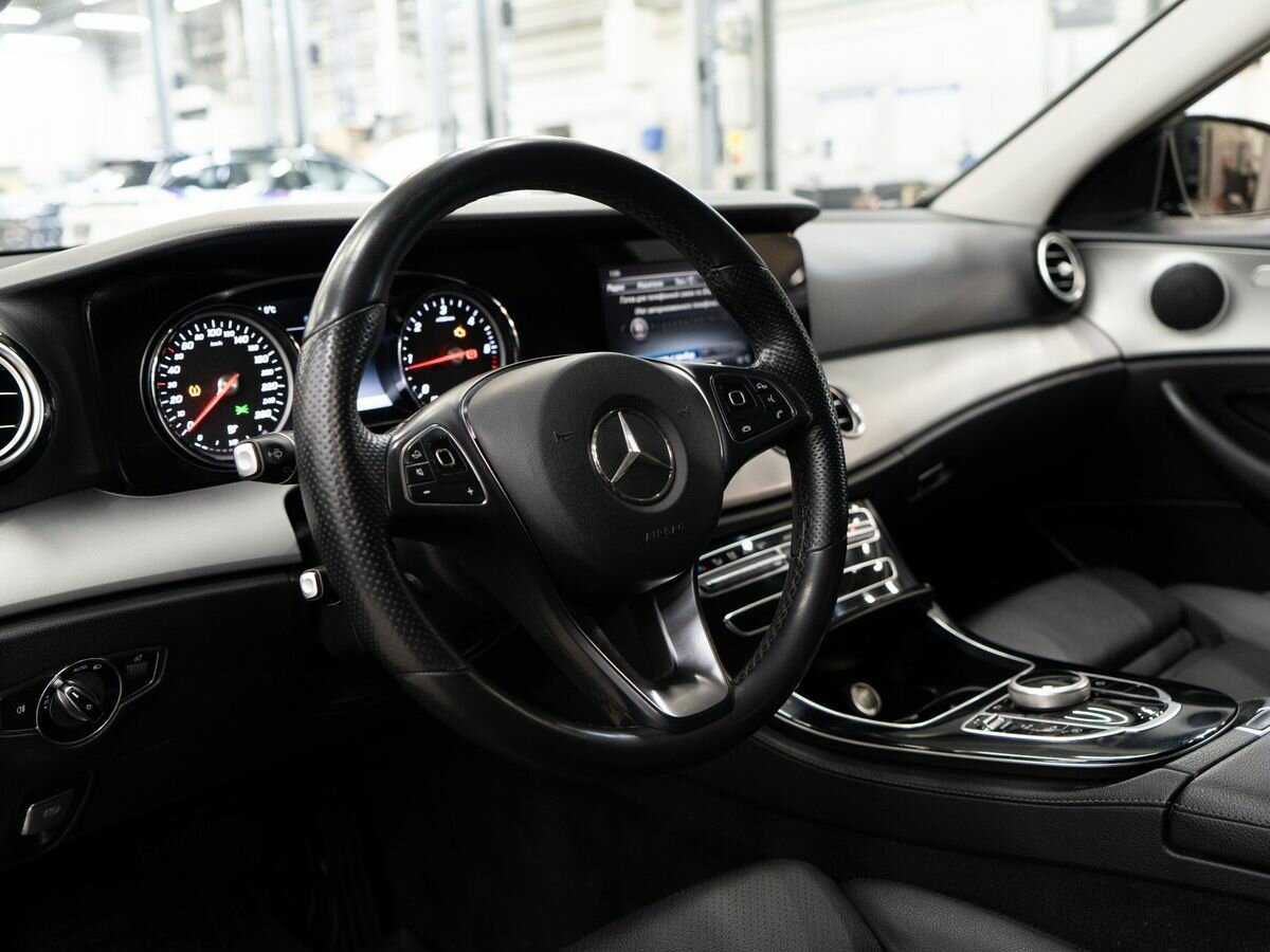 Mercedes-Benz E-Класс 2018 года с пробегом. Фото: #4