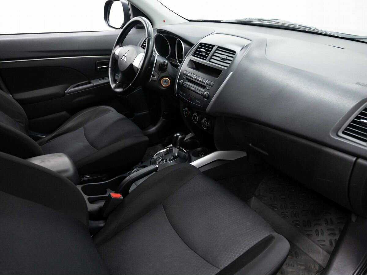 Б/У Митсубиши АС-Икс 2012 года. Фото: #10