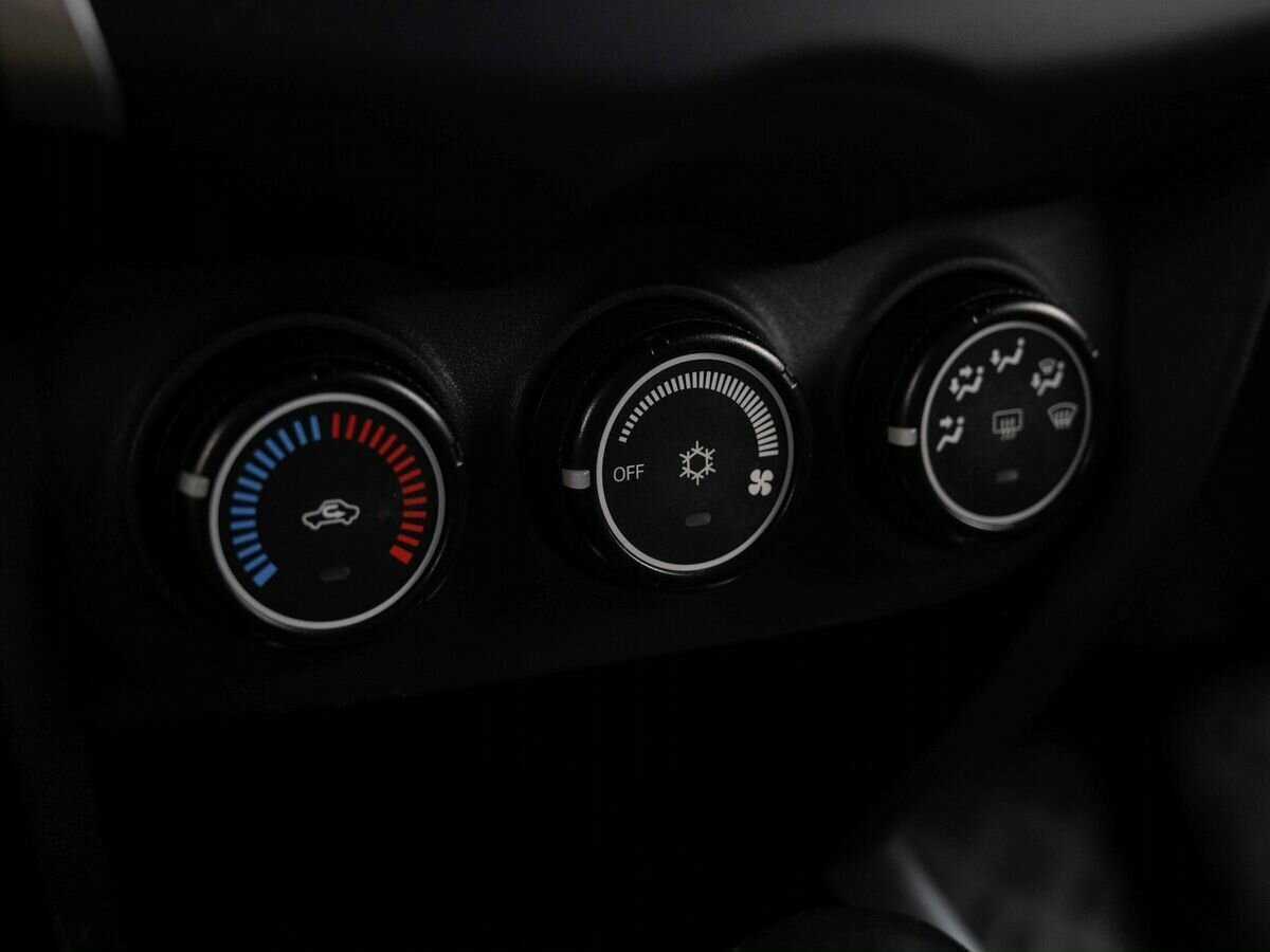 Б/У Митсубиши АС-Икс 2012 года. Фото: #17