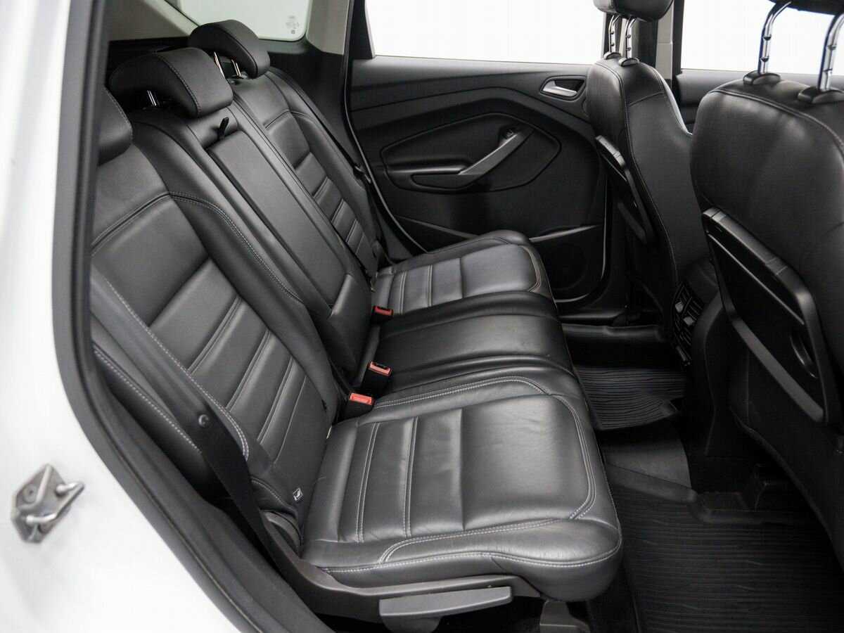 Б/У Форд Куга 2016 года. Фото: #8