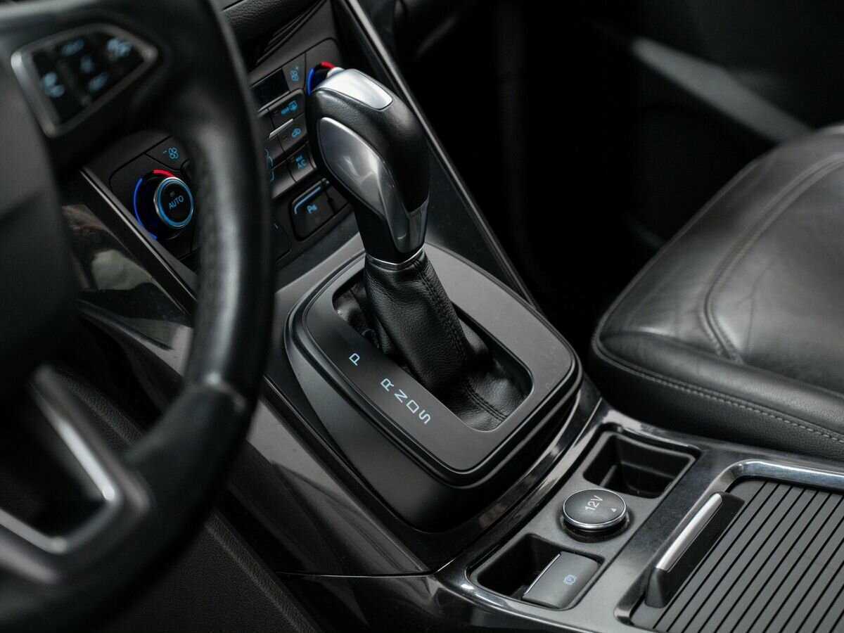 Б/У Форд Куга 2016 года. Фото: #17