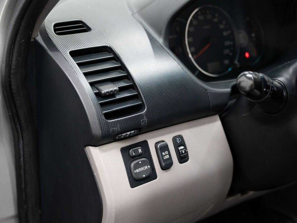 Б/У Митсубиши Паджеро Спорт 2014 года. Фото: #16