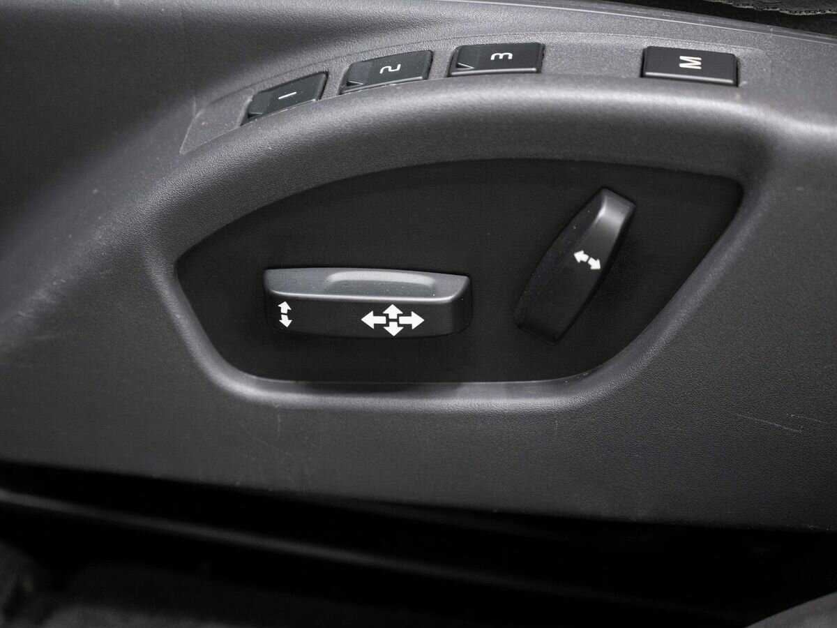 Б/У Вольво ИксЦ60 2012 года. Фото: #16