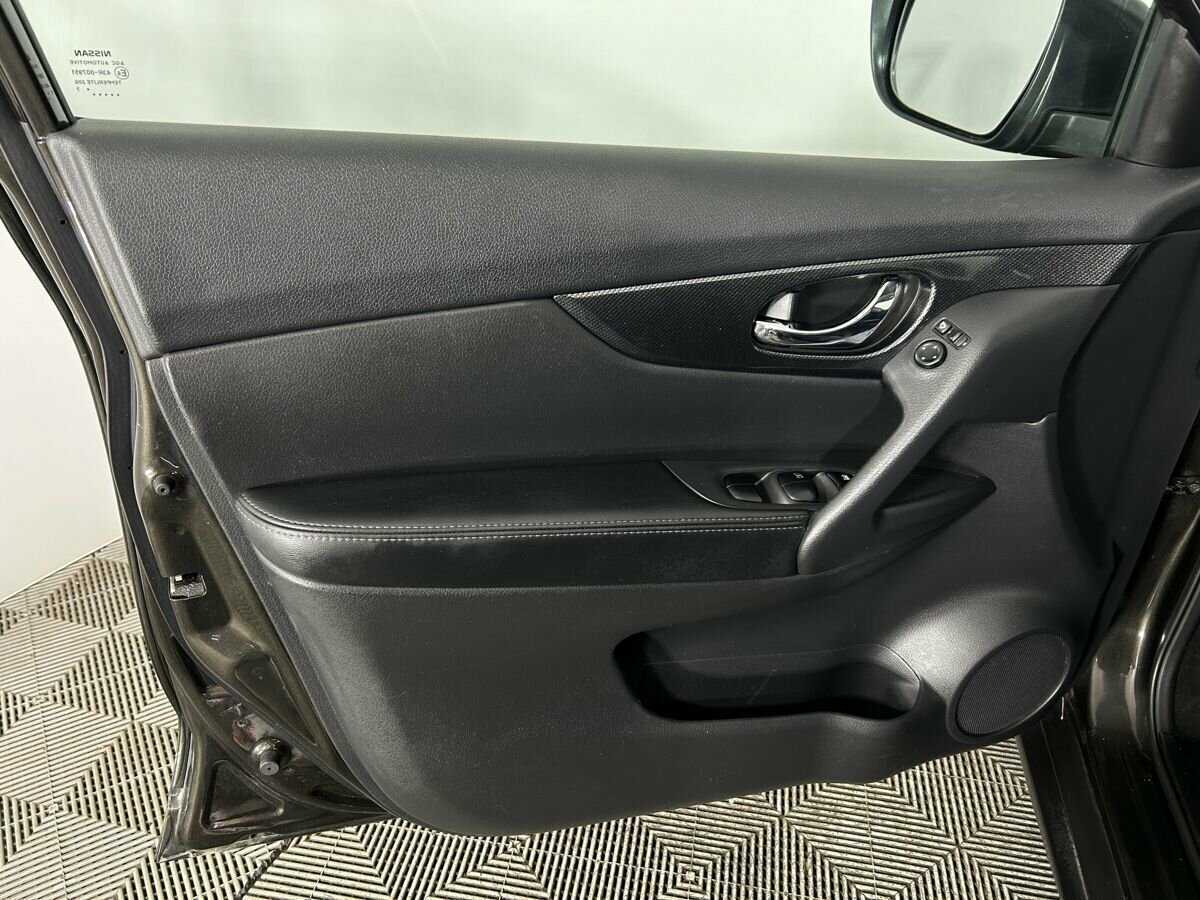 Б/У Ниссан Икс-Трейл 2017 года. Фото: #5