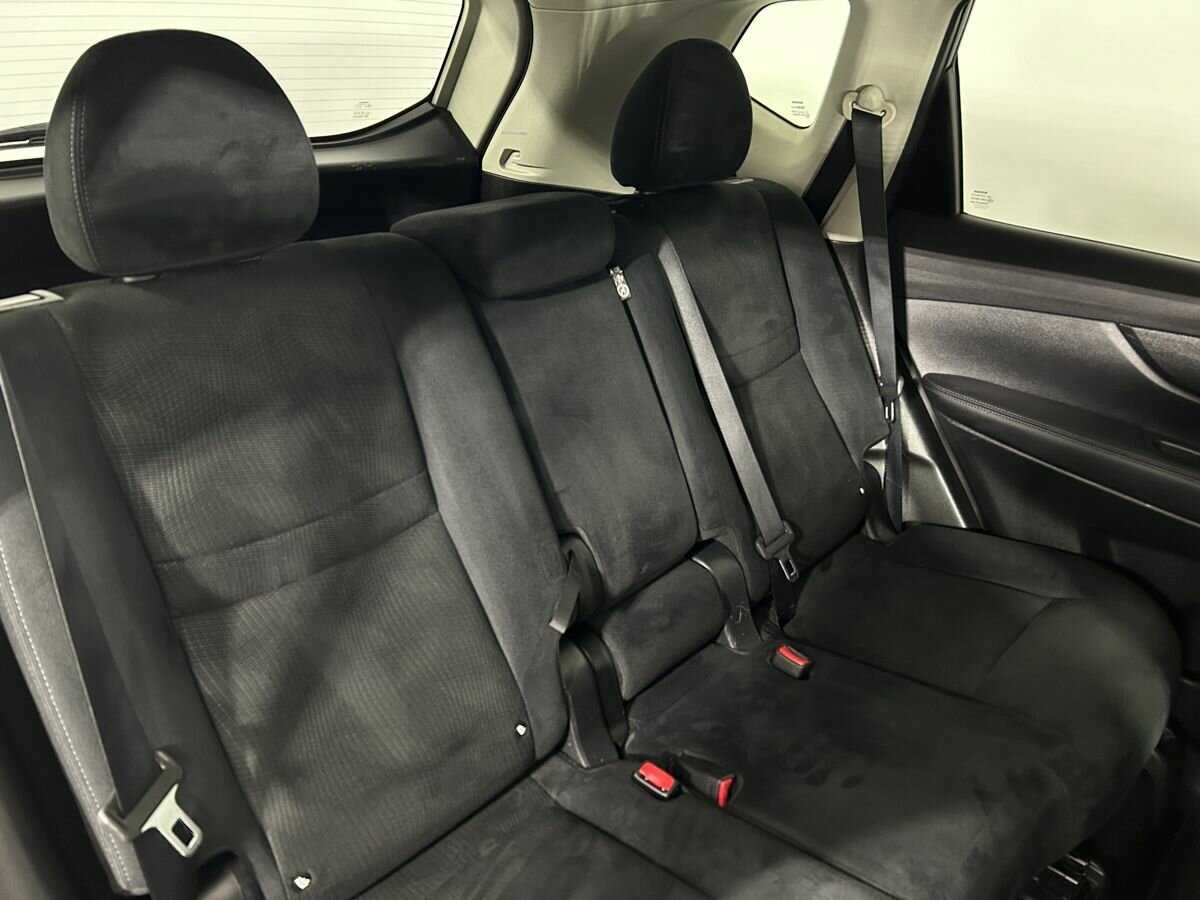 Б/У Ниссан Икс-Трейл 2017 года. Фото: #12