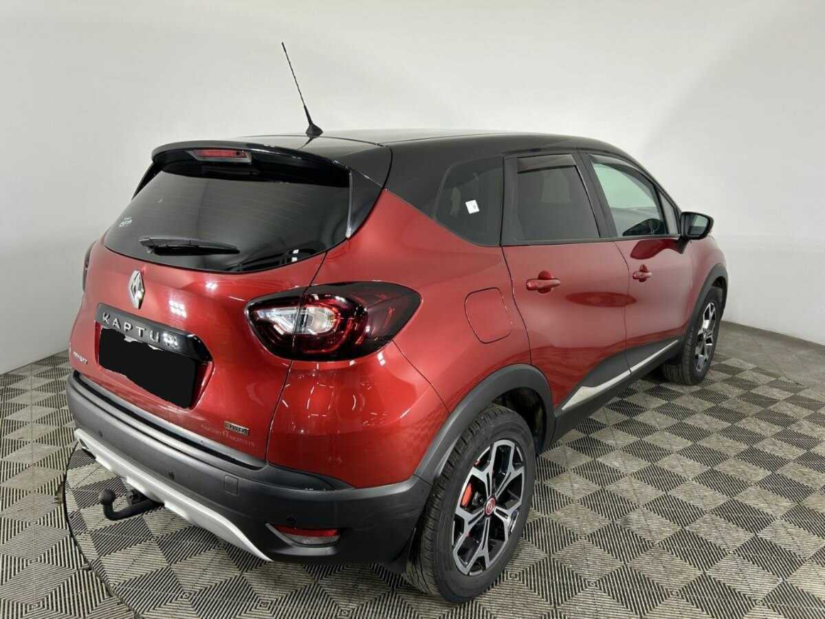 Б/У Рено Каптюр 2018 года. Фото: #4
