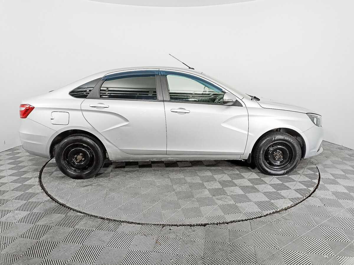 Б/У Лада (ВАЗ) Веста 2015 года. Фото: #3