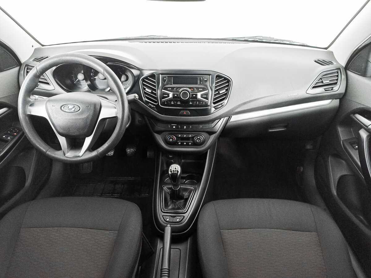 Б/У Лада (ВАЗ) Веста 2015 года. Фото: #13