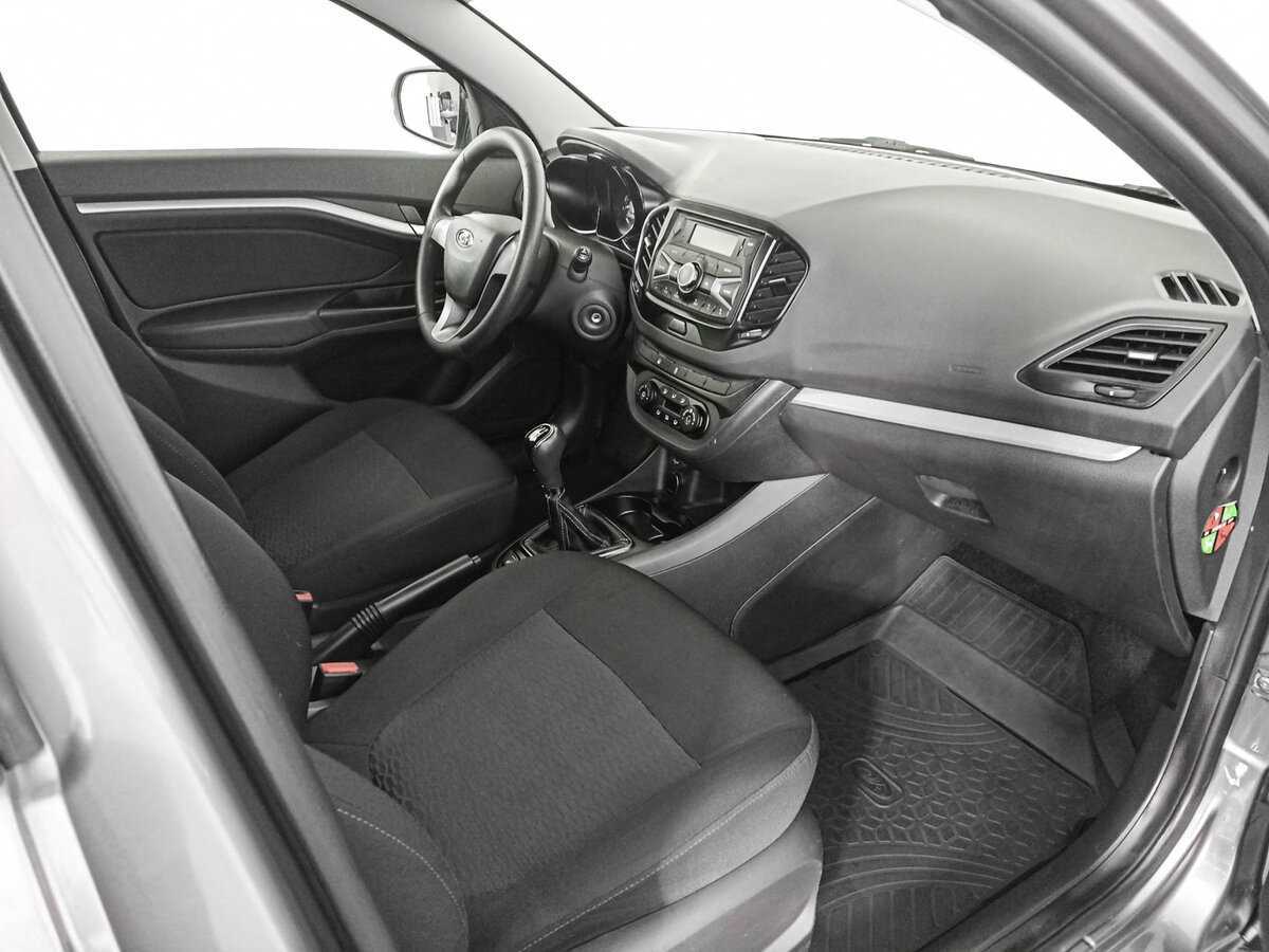 Б/У Лада (ВАЗ) Веста 2017 года. Фото: #10