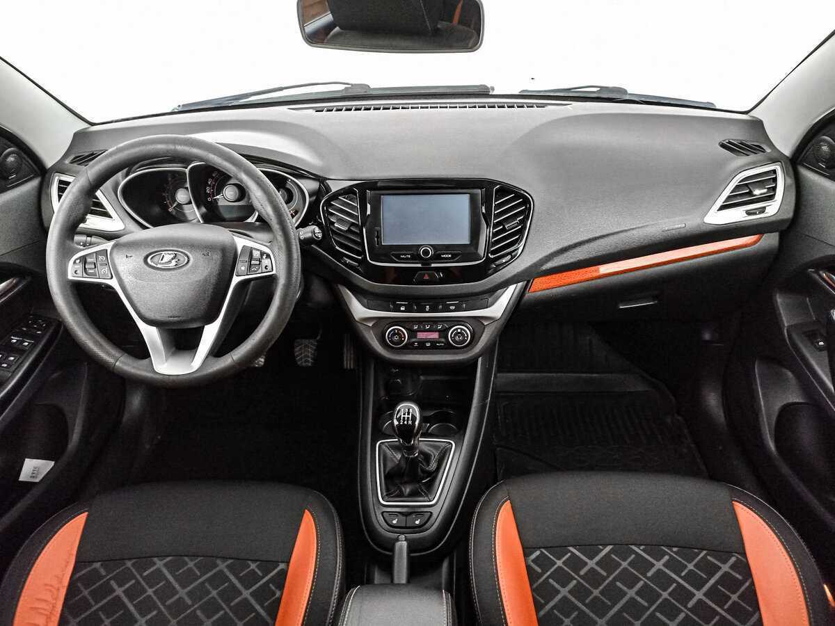 Б/У Лада (ВАЗ) Веста 2017 года. Фото: #11