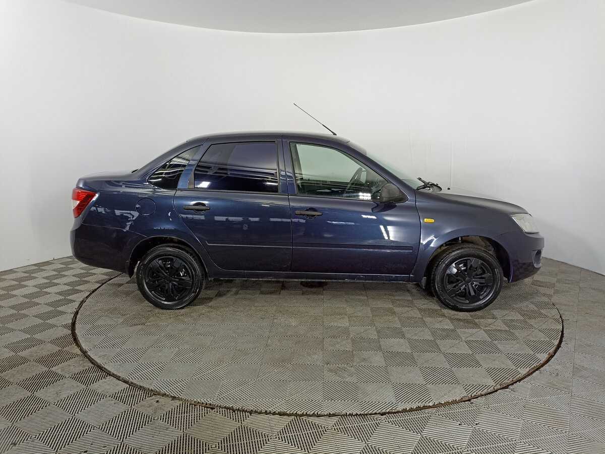 Б/У Лада (ВАЗ) Гранта 2013 года. Фото: #3