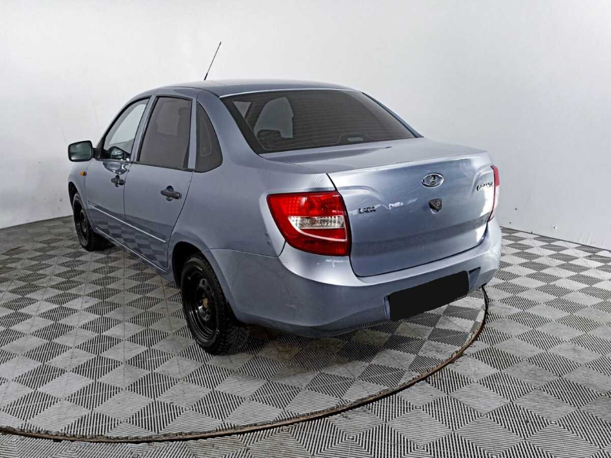 Б/У Лада (ВАЗ) Гранта 2015 года. Фото: #6