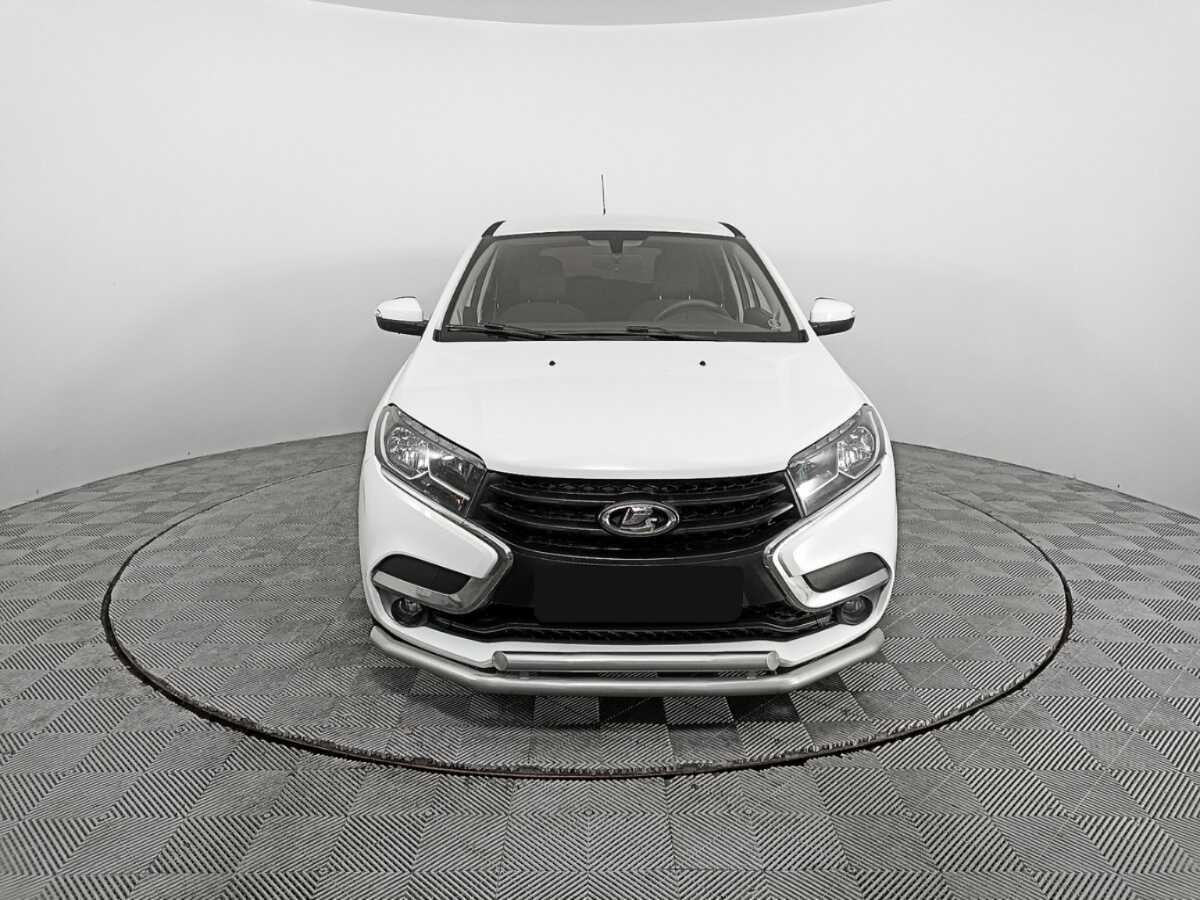 Б/У Лада (ВАЗ) ИКСРЭЙ 2017 года. Фото: #1