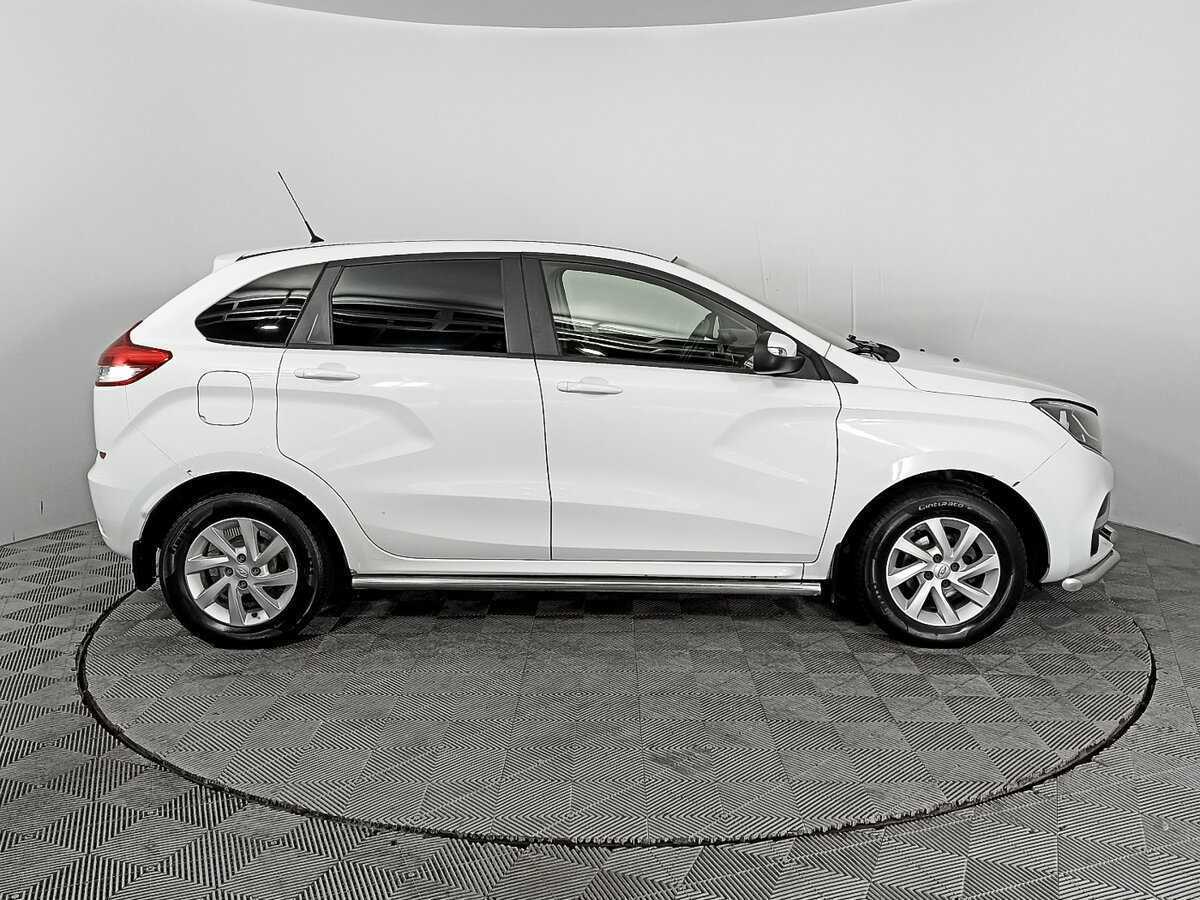 Б/У Лада (ВАЗ) ИКСРЭЙ 2017 года. Фото: #3