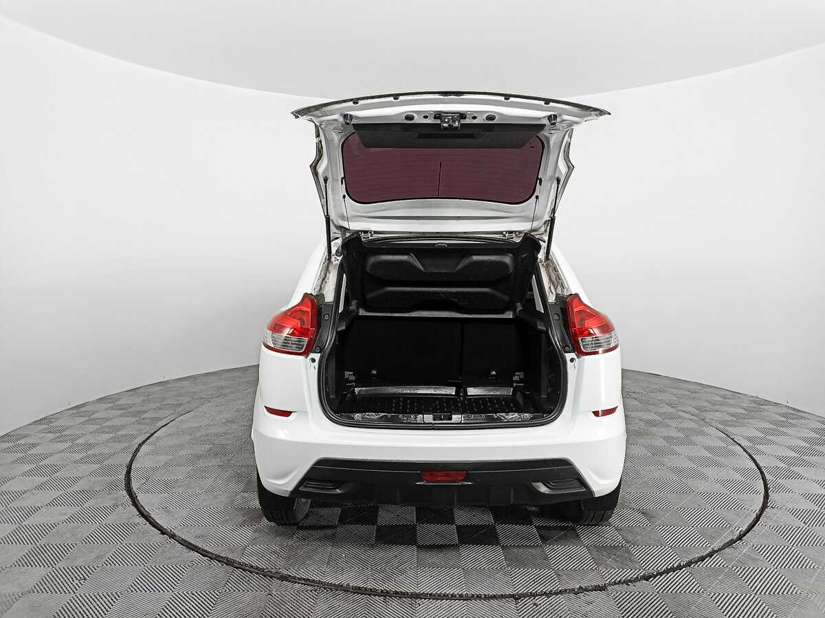 Б/У Лада (ВАЗ) ИКСРЭЙ 2017 года. Фото: #9