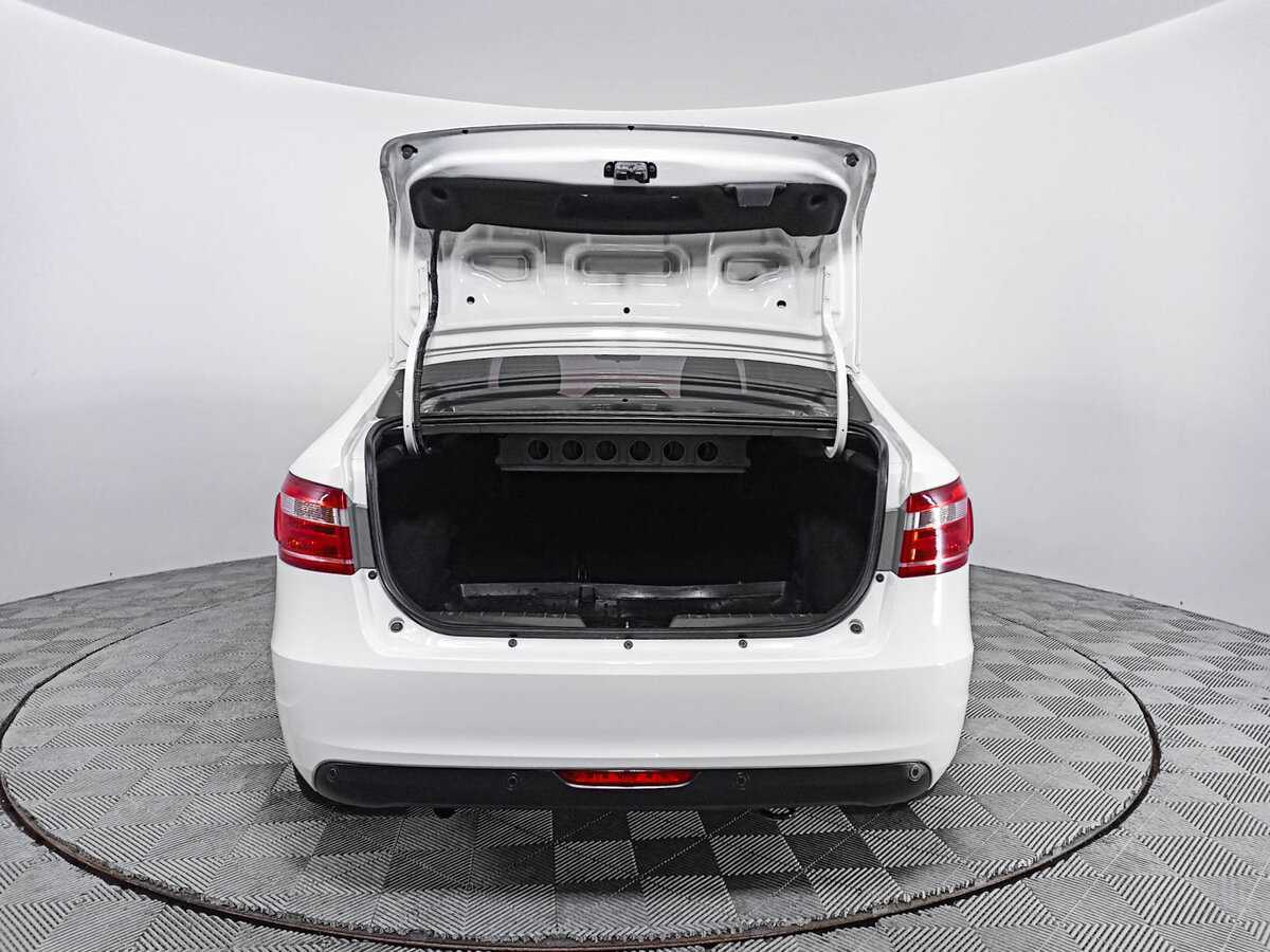 Б/У Лада (ВАЗ) Веста 2017 года. Фото: #9