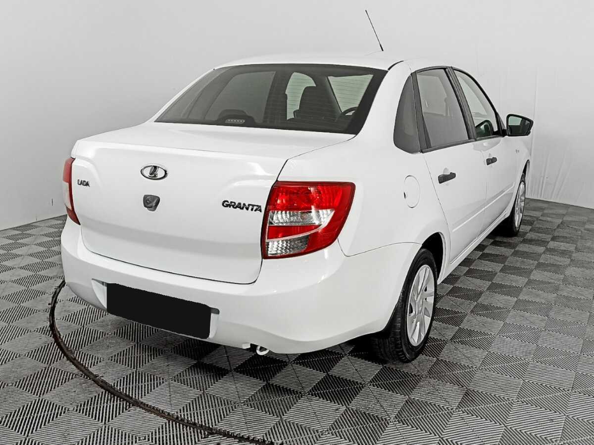 Б/У Лада (ВАЗ) Гранта 2018 года. Фото: #3