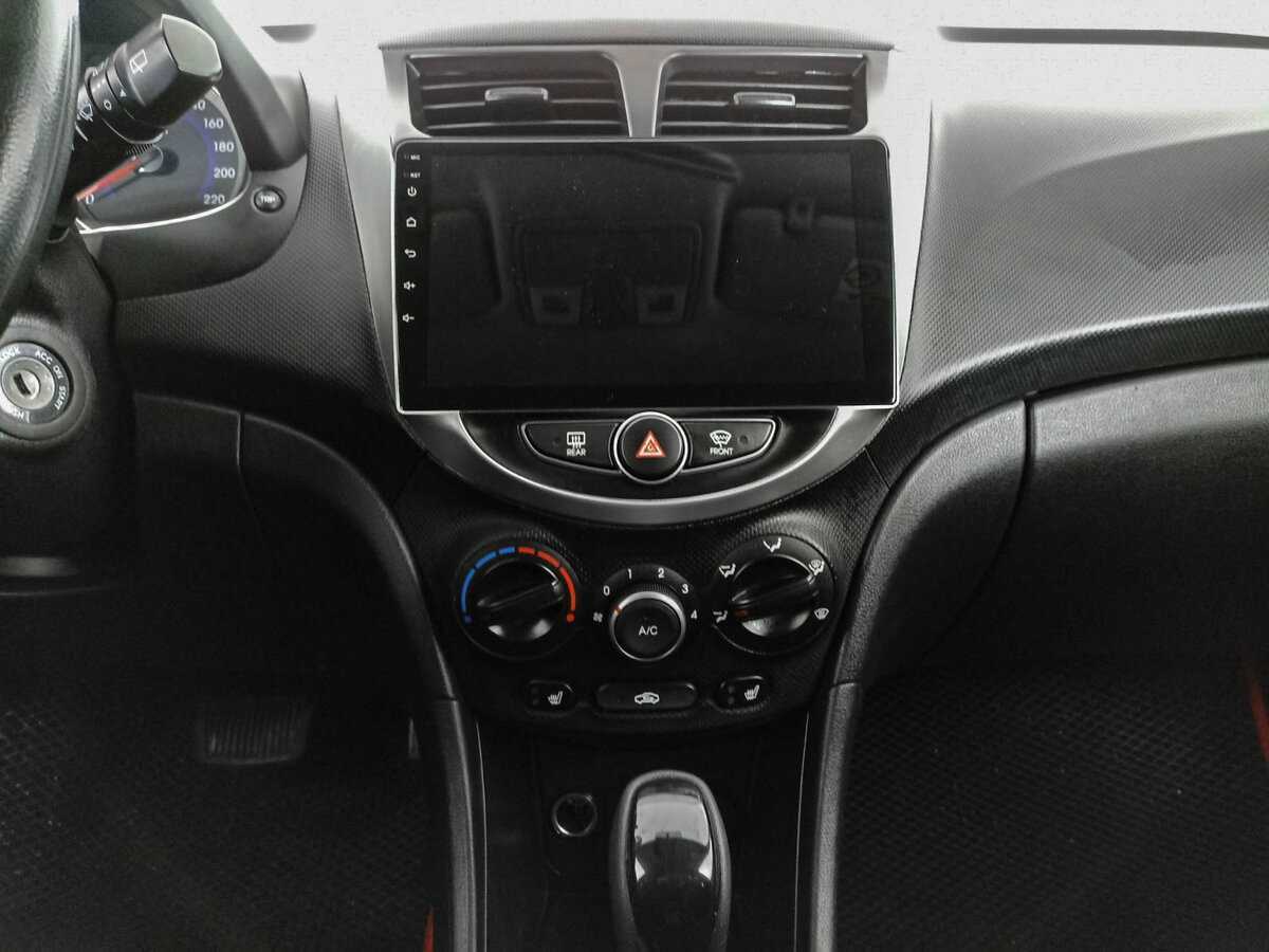 Б/У Хендай Солярис 2014 года. Фото: #12