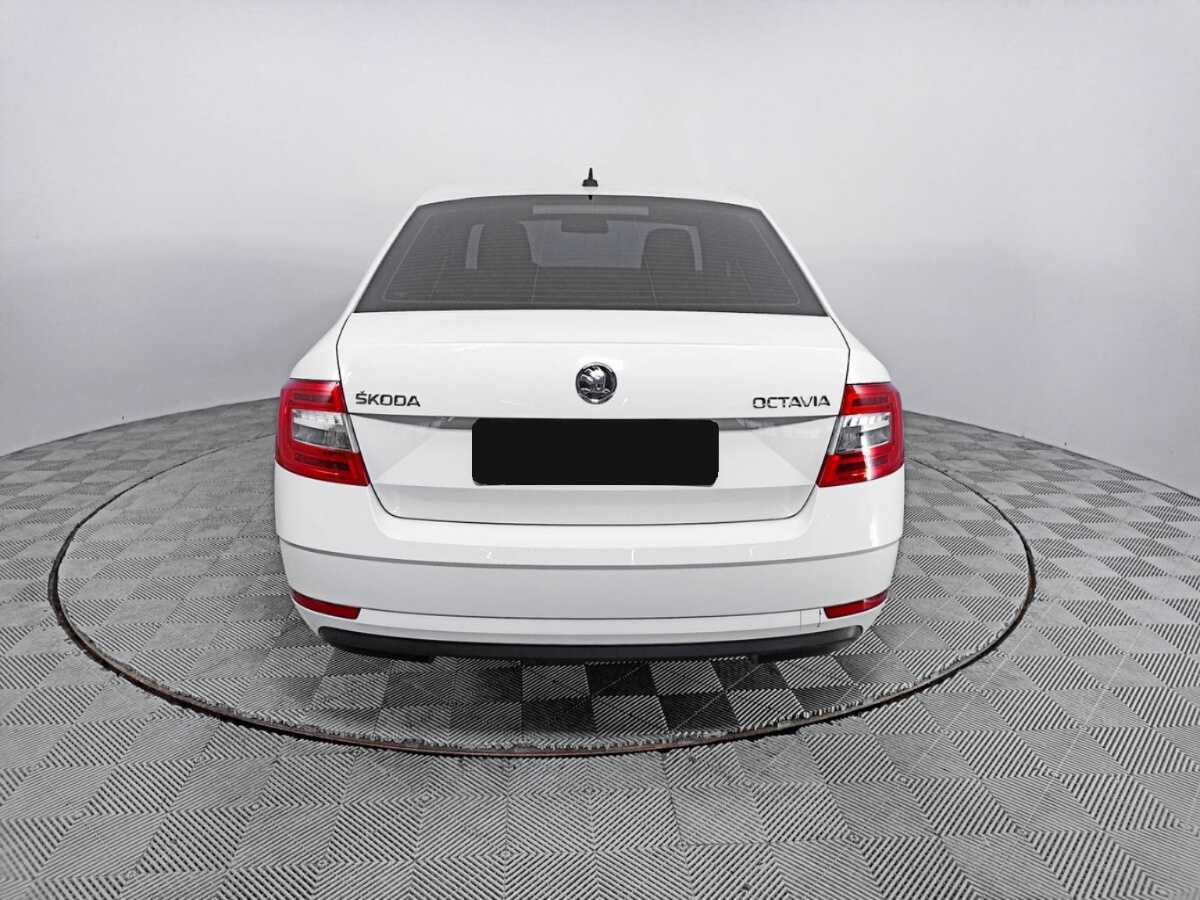 Б/У Шкода Октавия 2019 года. Фото: #5