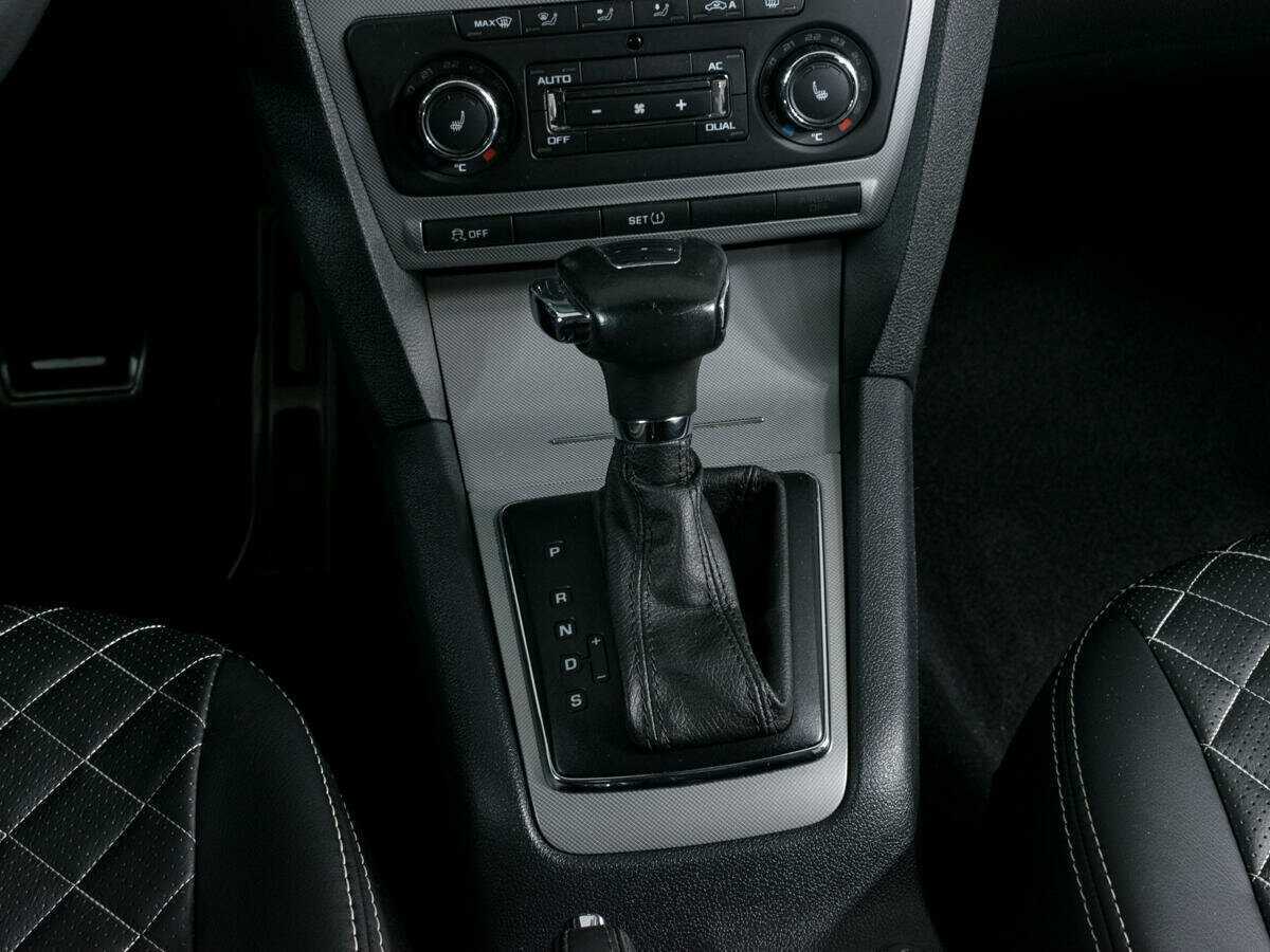 Б/У Шкода Октавия 2013 года. Фото: #14