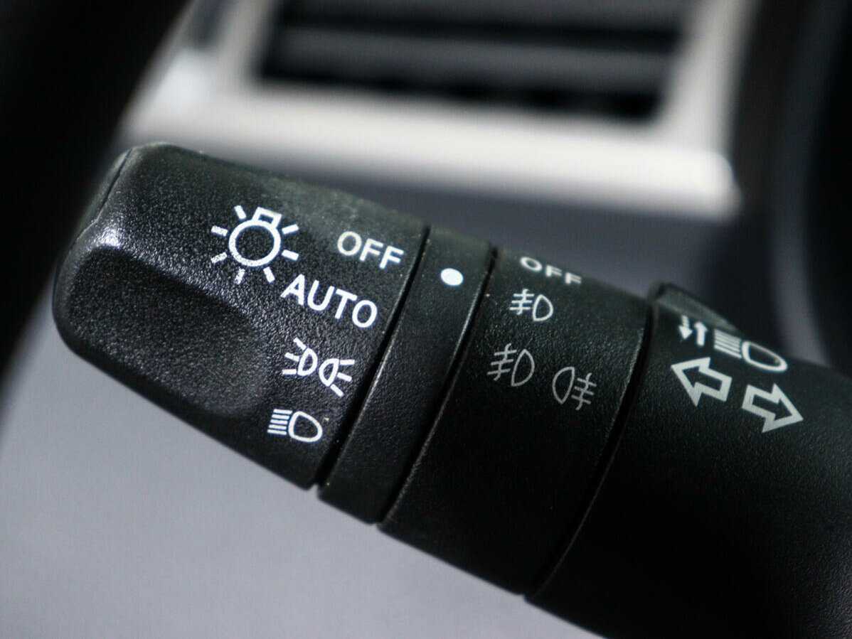 Б/У Ниссан Тиида 2013 года. Фото: #12