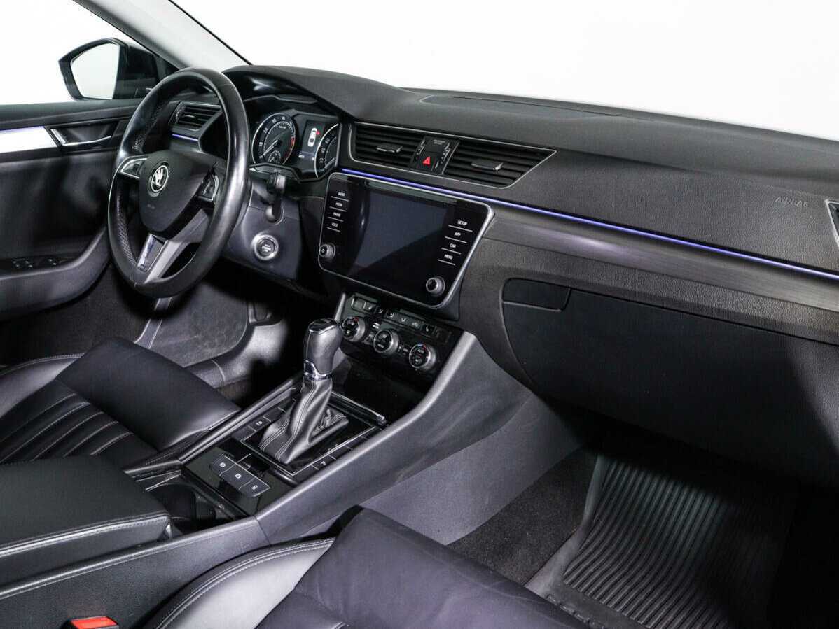 Skoda Superb 2019 года с пробегом. Фото: #8