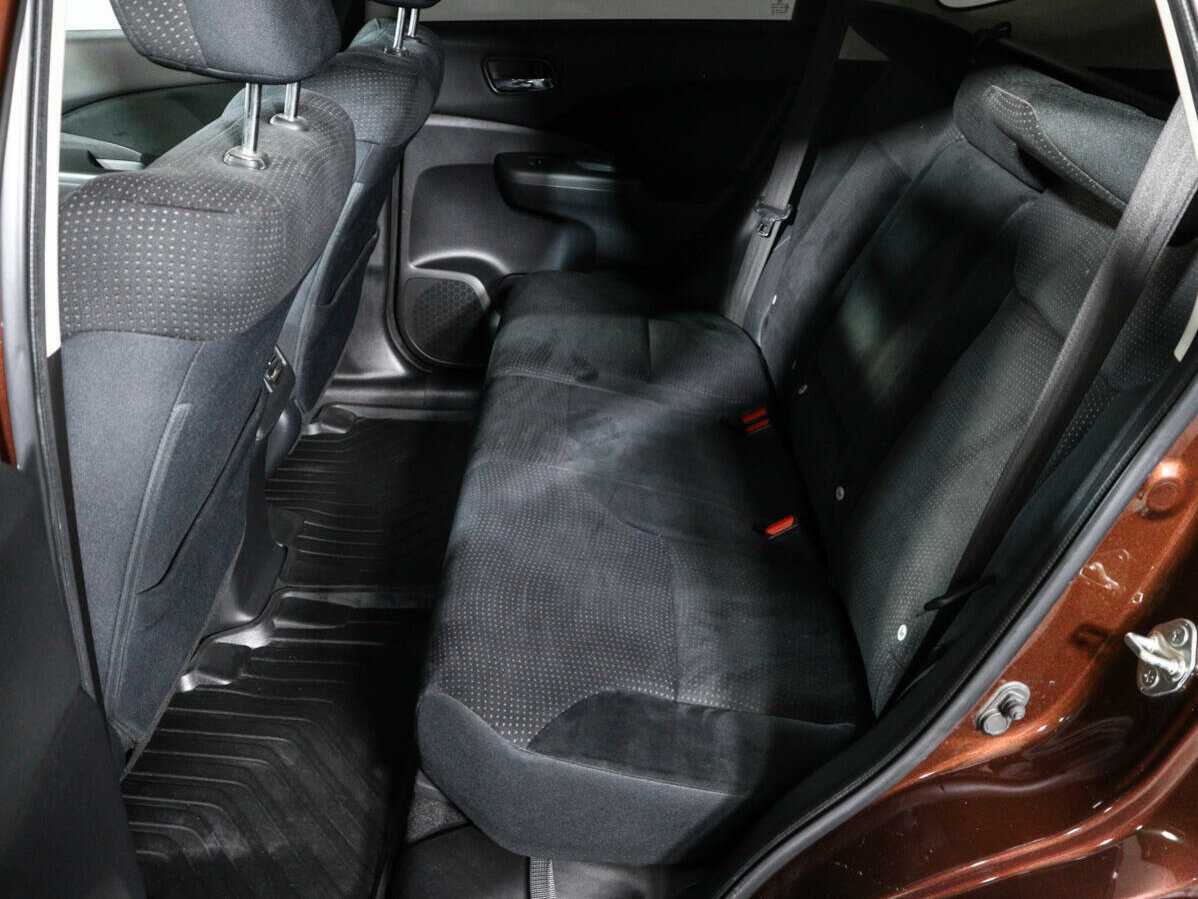 Б/У Хонда ЦР-В 2013 года. Фото: #9