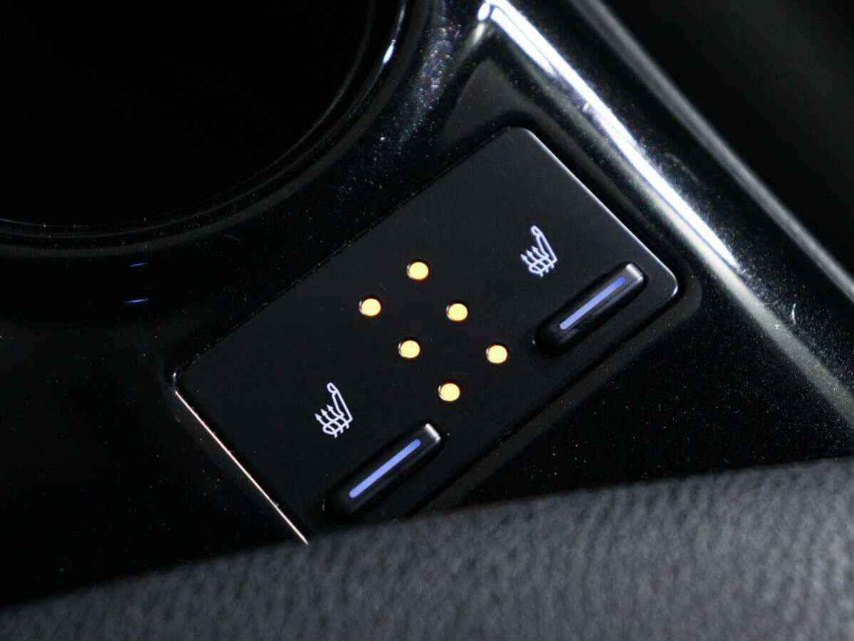 Toyota Camry 2020 года с пробегом. Фото: #14