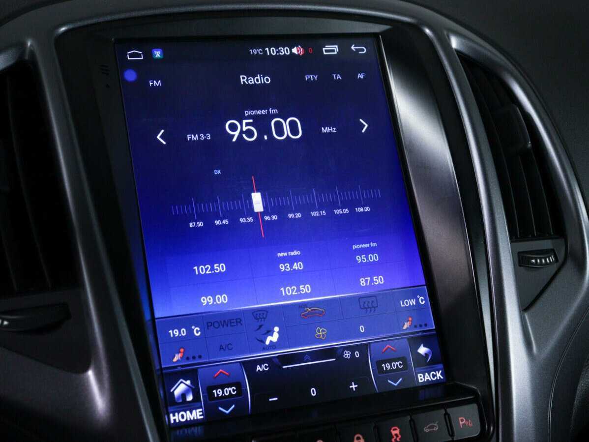 Б/У Опель Астра 2014 года. Фото: #18