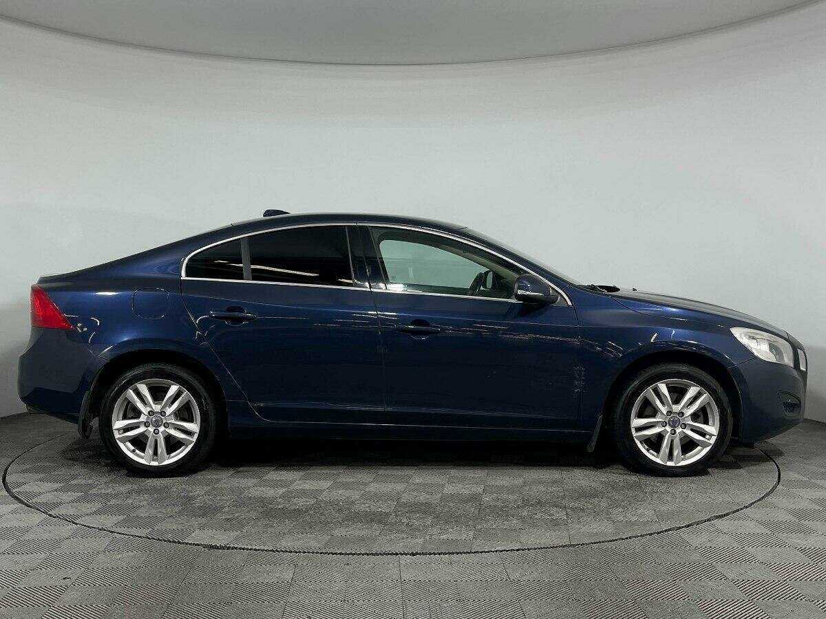 Б/У Вольво С60 2012 года. Фото: #3