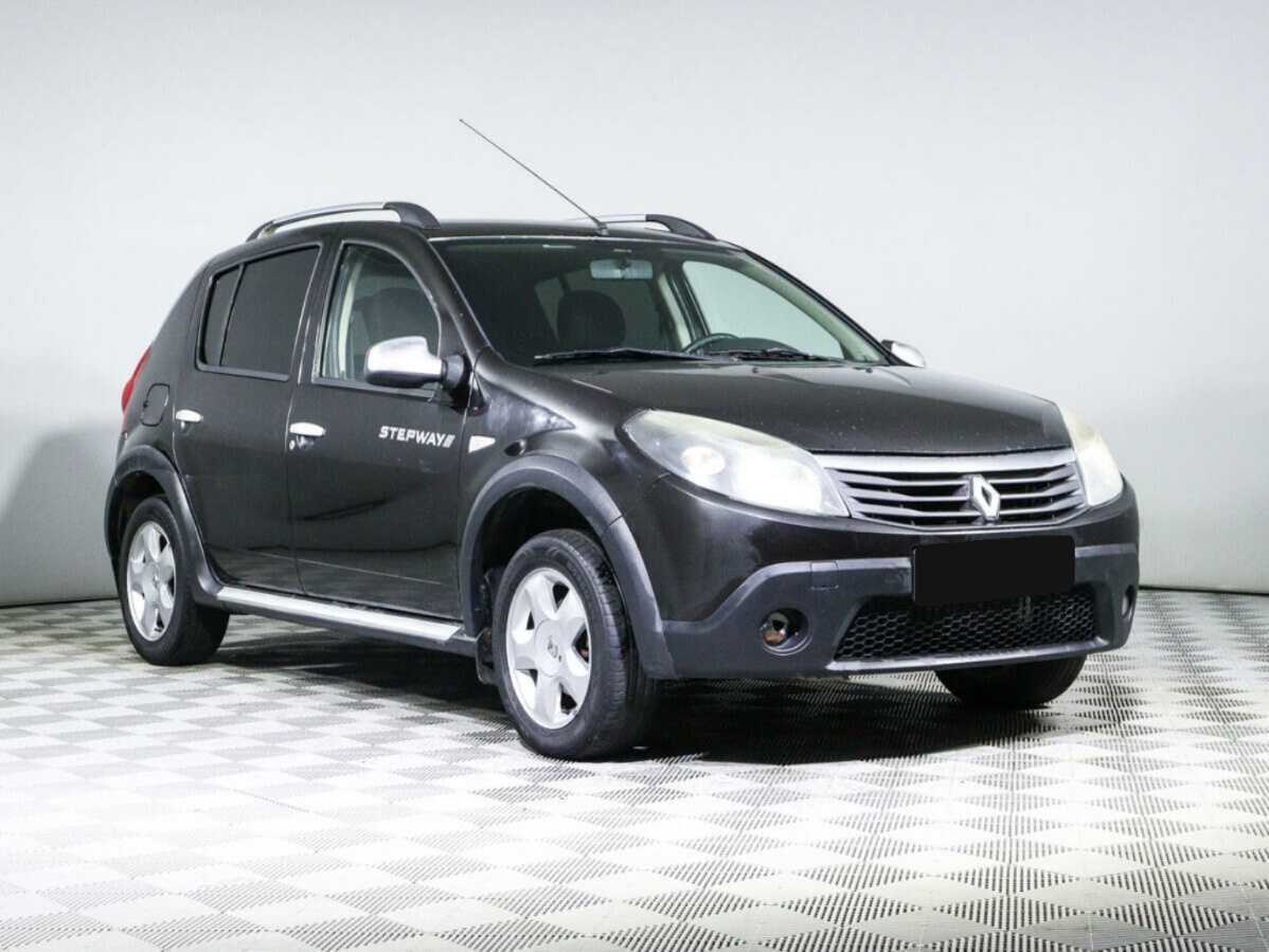 Б/У Рено Сандеро 2012 года. Фото: #2