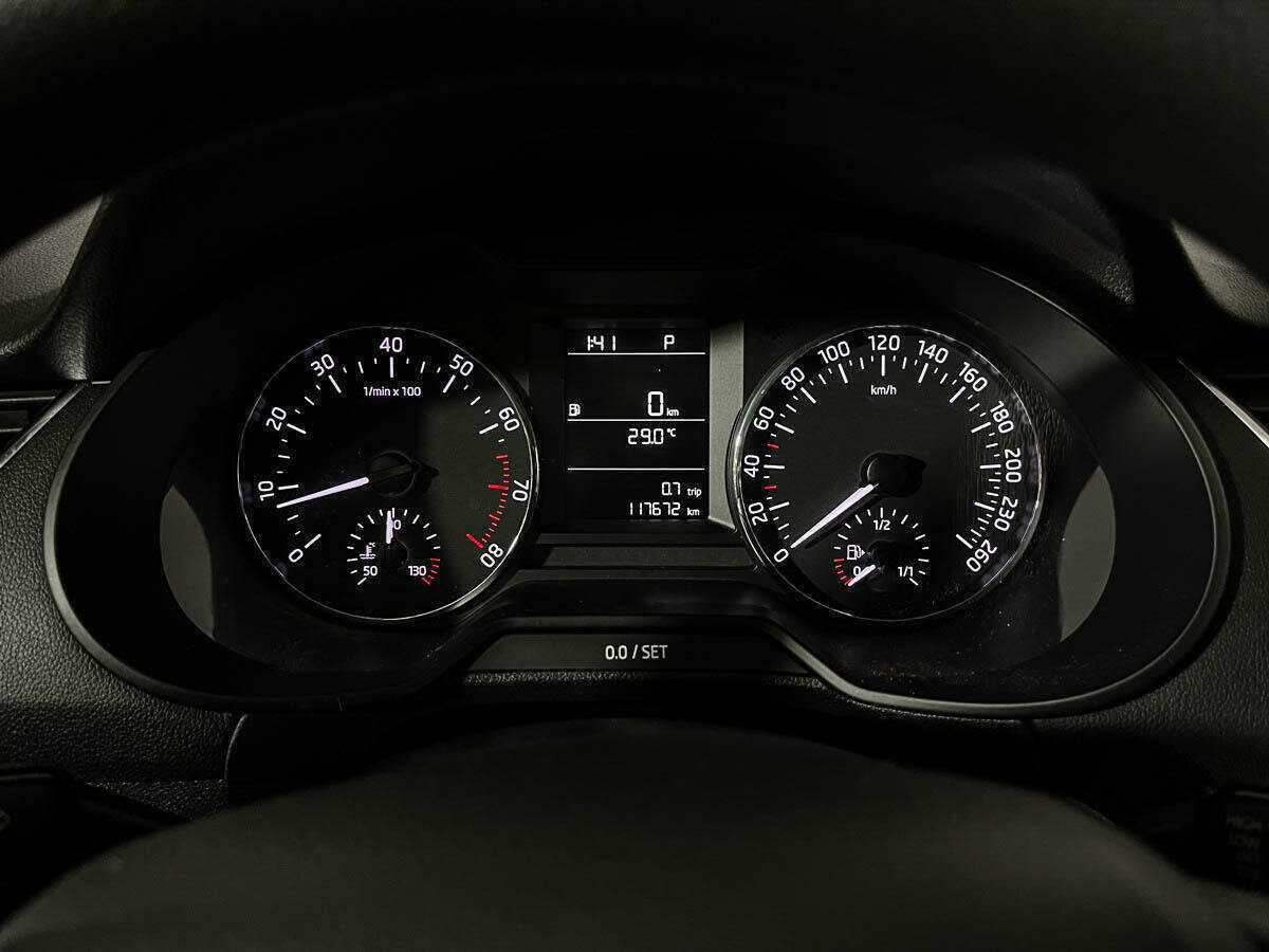 Б/У Шкода Октавия 2017 года. Фото: #10