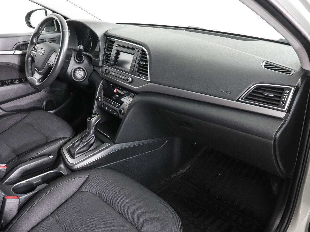 Б/У Хендай Елантра 2017 года. Фото: #9