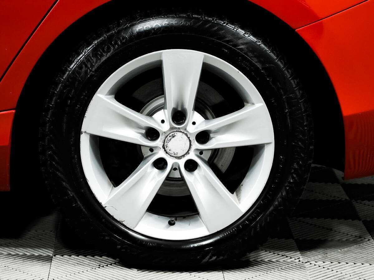 BMW 1 серии 2012 года с пробегом. Фото: #13