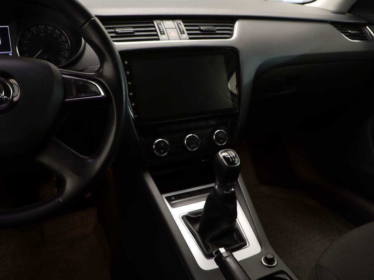 Б/У Шкода Октавия 2013 года. Фото: #15